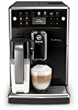 Saeco PicoBaristo Deluxe SM5570 / 10 Máquina de café automática, con café americano y pantalla LCD a color, 12 bebidas, molinillos de cerámica, filtro AquaClean, jarra de leche premium integrada, color negro